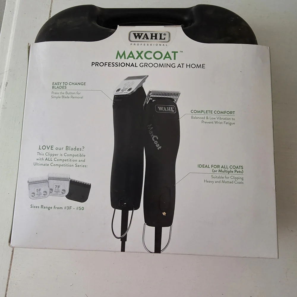Wahl Maxcoat Black Grooming Clippers